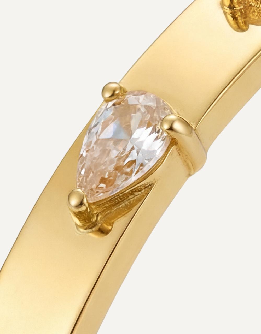 ✨ Luxury Golden Handcuff Bracelet for Women | Premium Stainless Steel | Openable Free Size