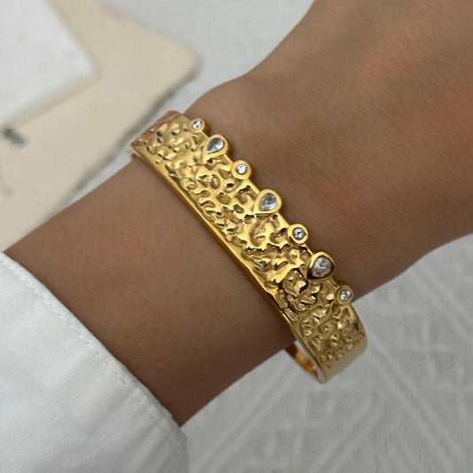 ✨ Premium Stainless Steel Handcuff Bracelet | Free Size